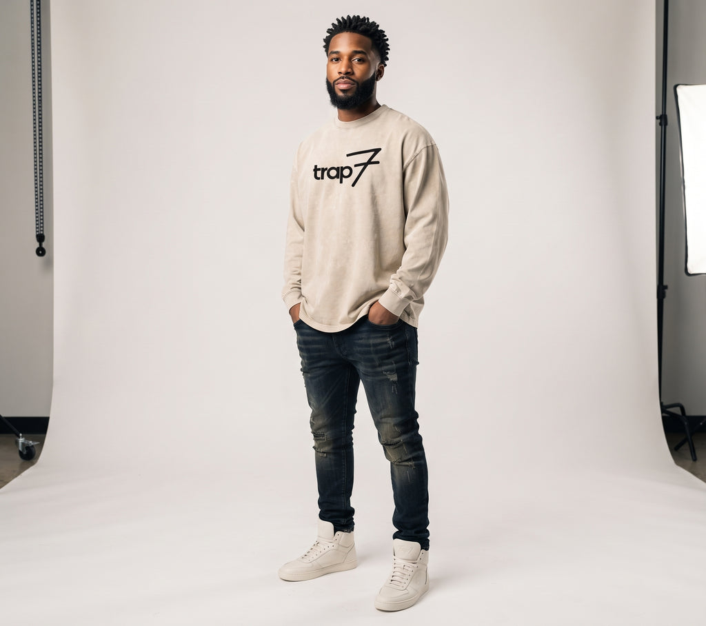 Snow Washed Raw-Edge Tee